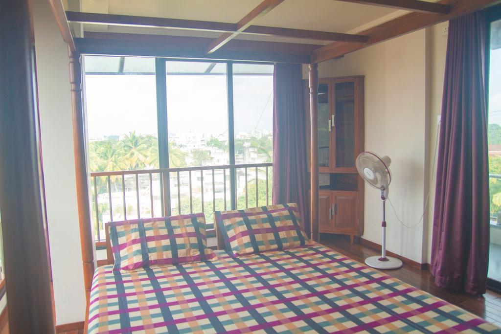 Gulmohar - Luxurious Penthouse Family Rooms Колхапур Экстерьер фото
